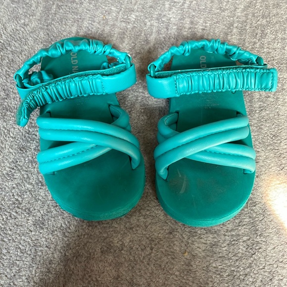 Old Navy Kids Turquoise Sandals - Picture 1 of 4